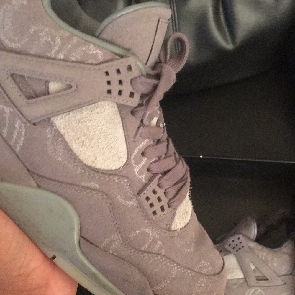 Kaws Jordan 4’s used